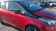 Toyota Yaris 1.33 VVT-i Design 5dr Petrol Hatchback